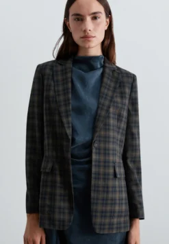 BLAZER CUADROS CON CINTURÓN