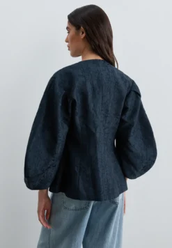 BLAZER JACQUARD MANGAS CON VOLUMEN