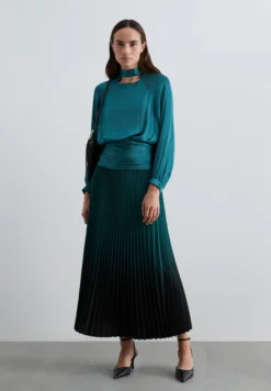 BLUSA SATINADA CUT OUT