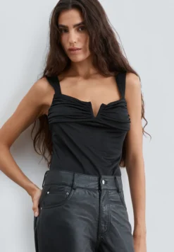 BODY TIRANTES