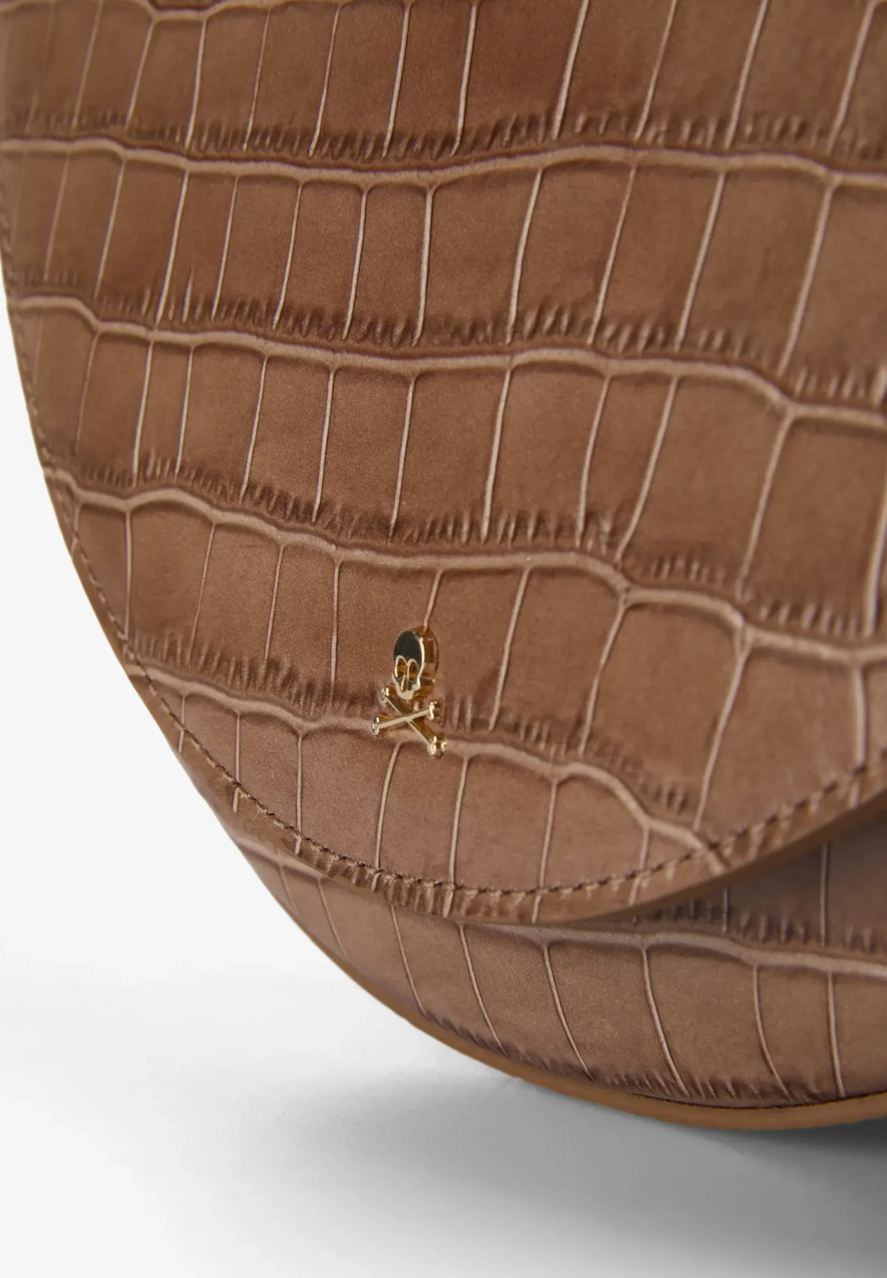 BOLSO BANDOLERA PIEL RELIEVE