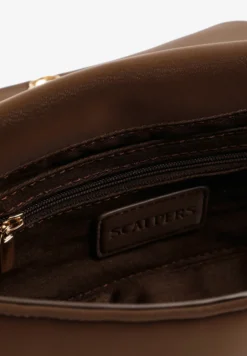 BOLSO DE HOMBRO CON ASA DE CADENA