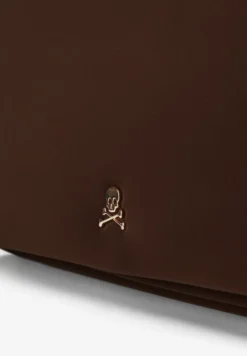 BOLSO DE HOMBRO CON CADENA