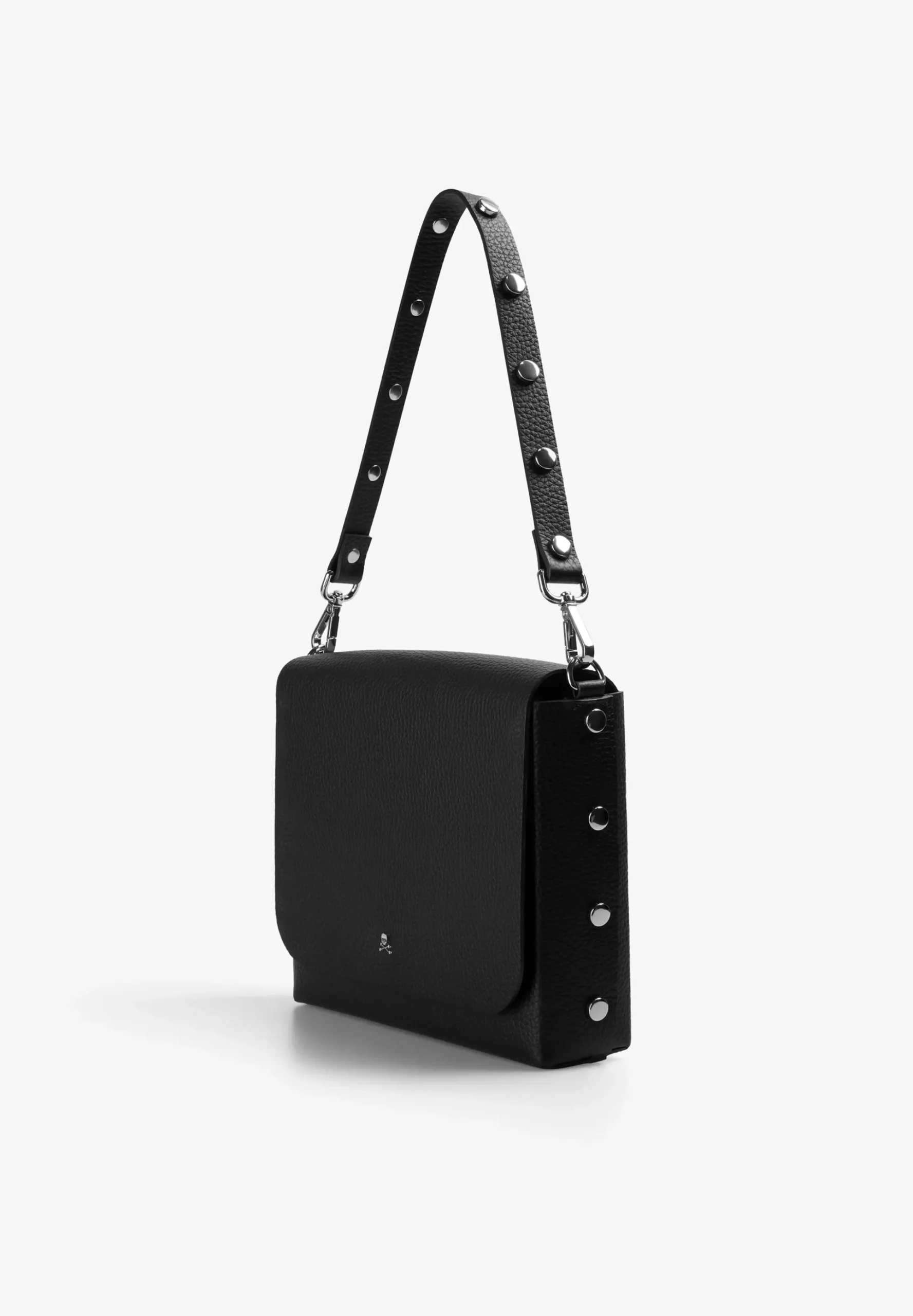 BOLSO DE PIEL CON APLIQUES