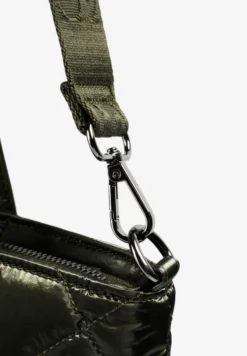 BOLSO MEDIANO ACOLCHADO DE NYLON