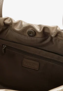 BOLSO MEDIANO EFECTO PIEL CON CIERRE FRUNCIDO