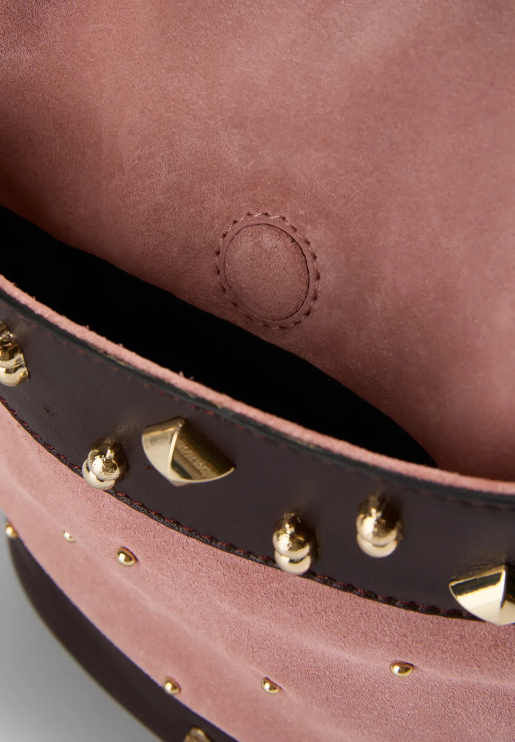 BOLSO SACO TACHUELAS