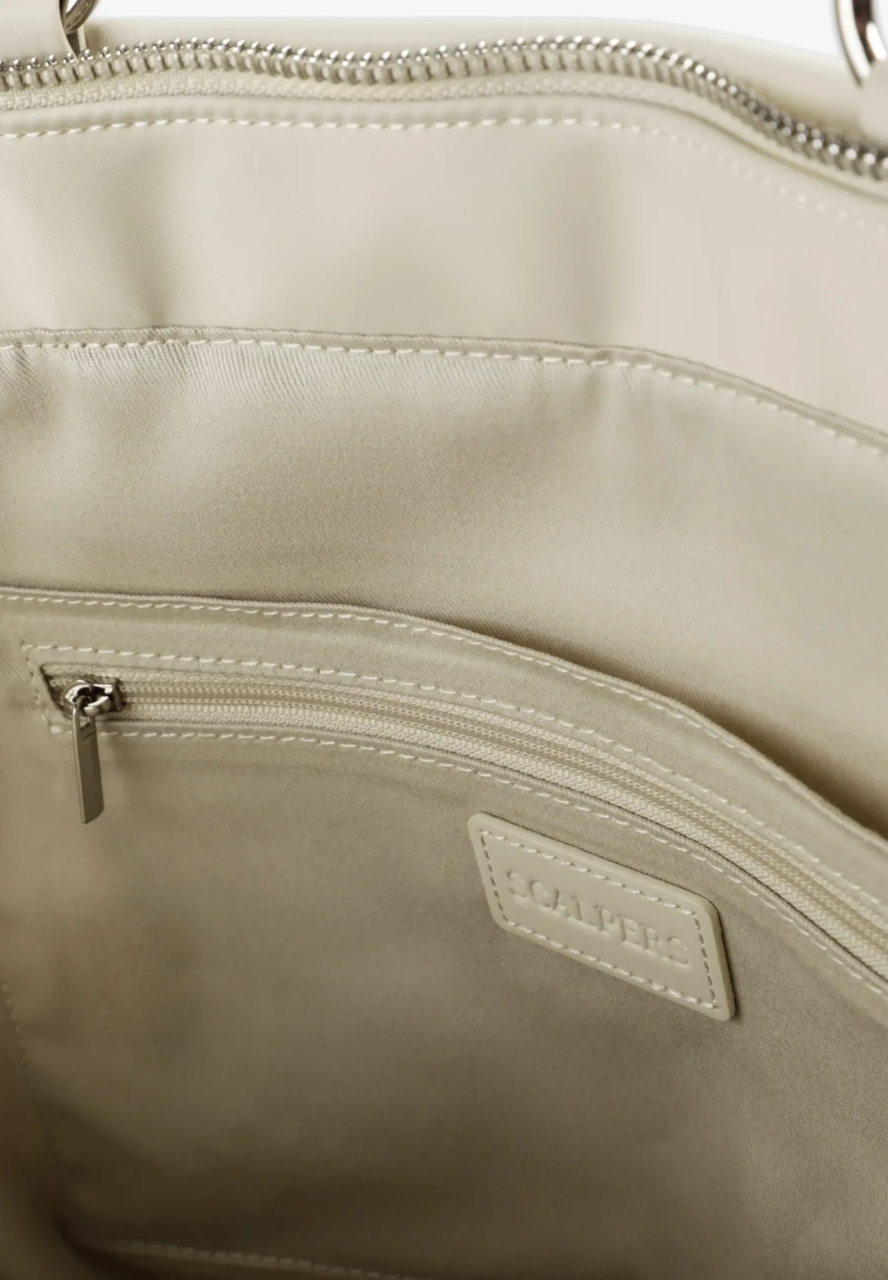 BOLSO SHOPPER ACOLCHADO