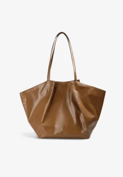 BOLSO SHOPPER ESTRUCTURADO TACHAS