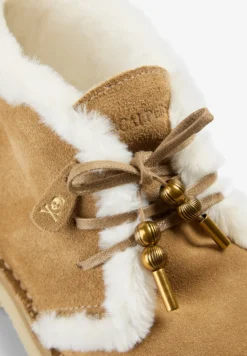 BOTAS ANTE CORDONES