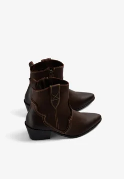 BOTAS BAJAS COWBOY PIEL