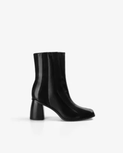 BOTAS TACÓN RAYAS