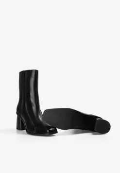 BOTAS TACÓN RAYAS