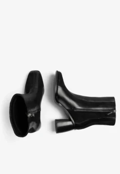 BOTAS TACÓN RAYAS