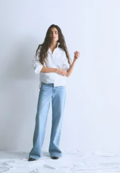 CAMISA CLÁSICA BORDADO PECHO