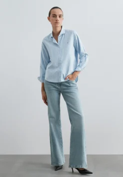CAMISA CLÁSICA BORDADO PECHO
