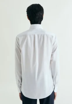 CAMISA CLÁSICA DE VESTIR