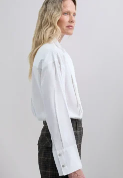 CAMISA DETALLE LAZO