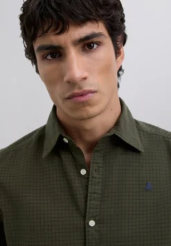 CAMISA ESTAMPADA CUADROS