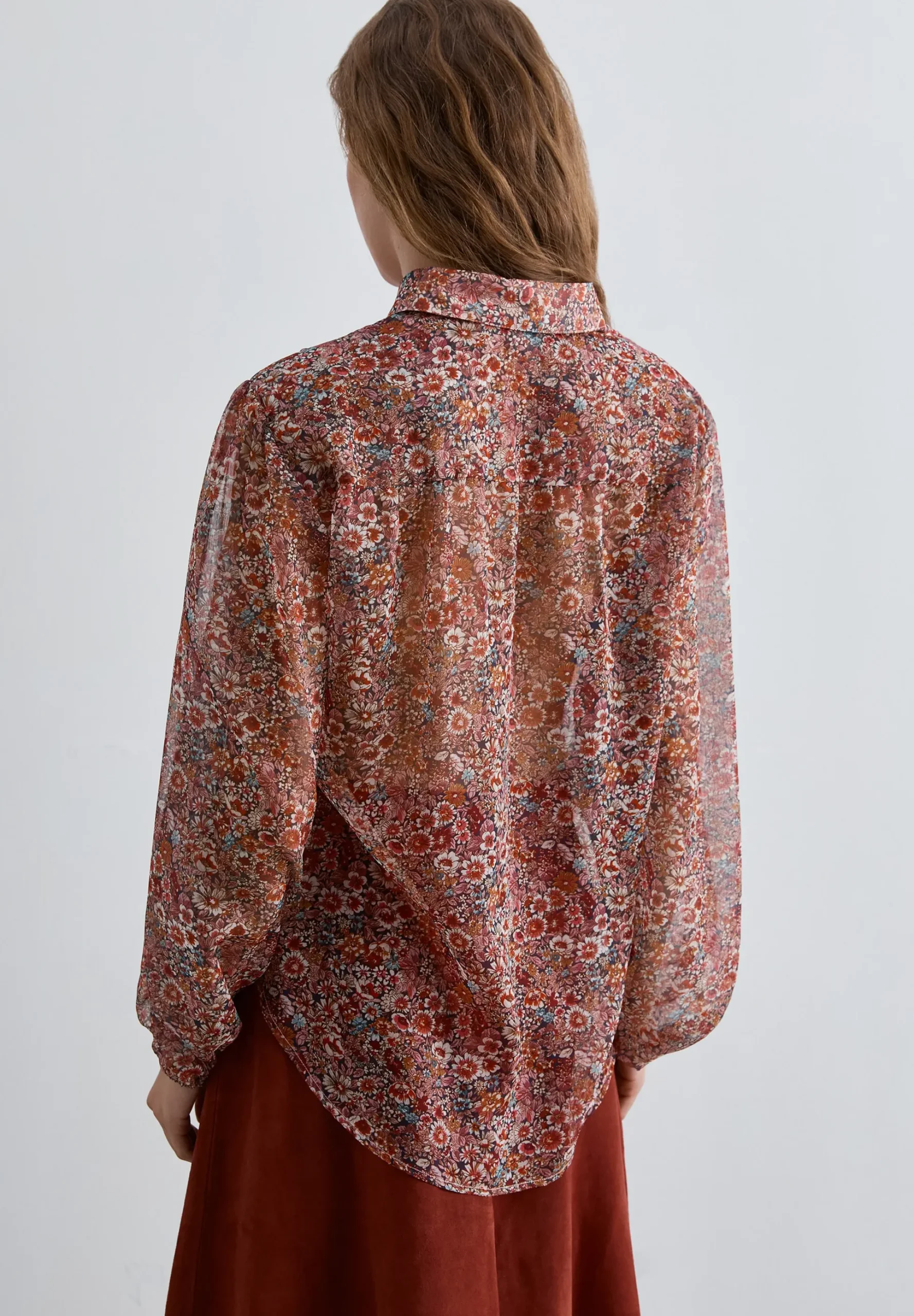 CAMISA ESTAMPADO FLORAL CON LAZADA