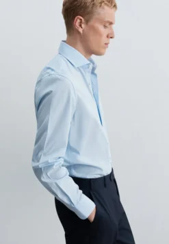 CAMISA MICROCUADRO CUELLO CUTAWAY