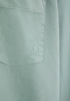 CAMISA OXFORD CON BOLSILLO