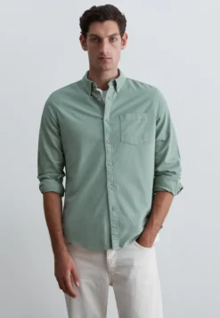 CAMISA OXFORD CON BOLSILLO