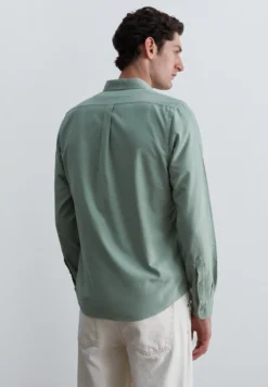CAMISA OXFORD CON BOLSILLO
