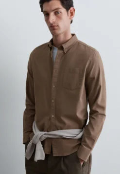 CAMISA OXFORD CON BOLSILLO