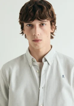 CAMISA OXFORD ESTAMPADA RAYAS