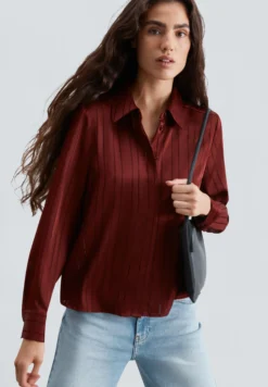 CAMISA RAYAS CALADAS