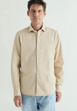 CAMISA REGULAR FIT BORDADA