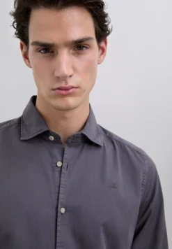CAMISA REGULAR FIT BORDADA