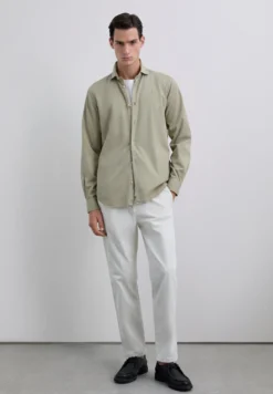 CAMISA REGULAR FIT BORDADA