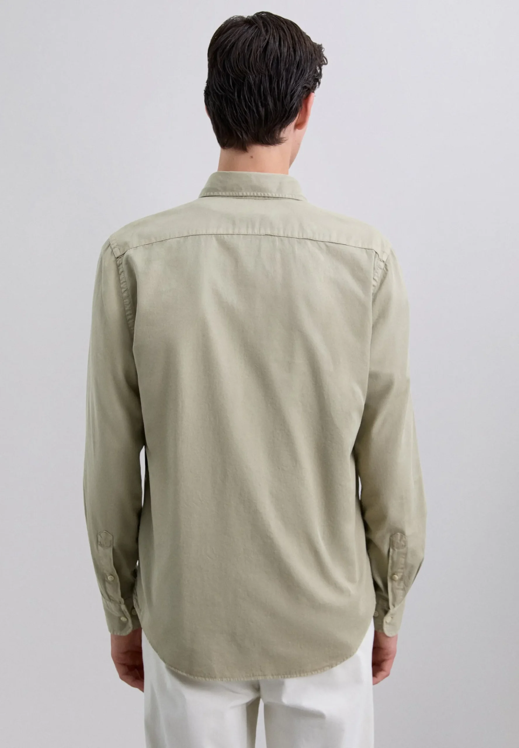 CAMISA REGULAR FIT BORDADA