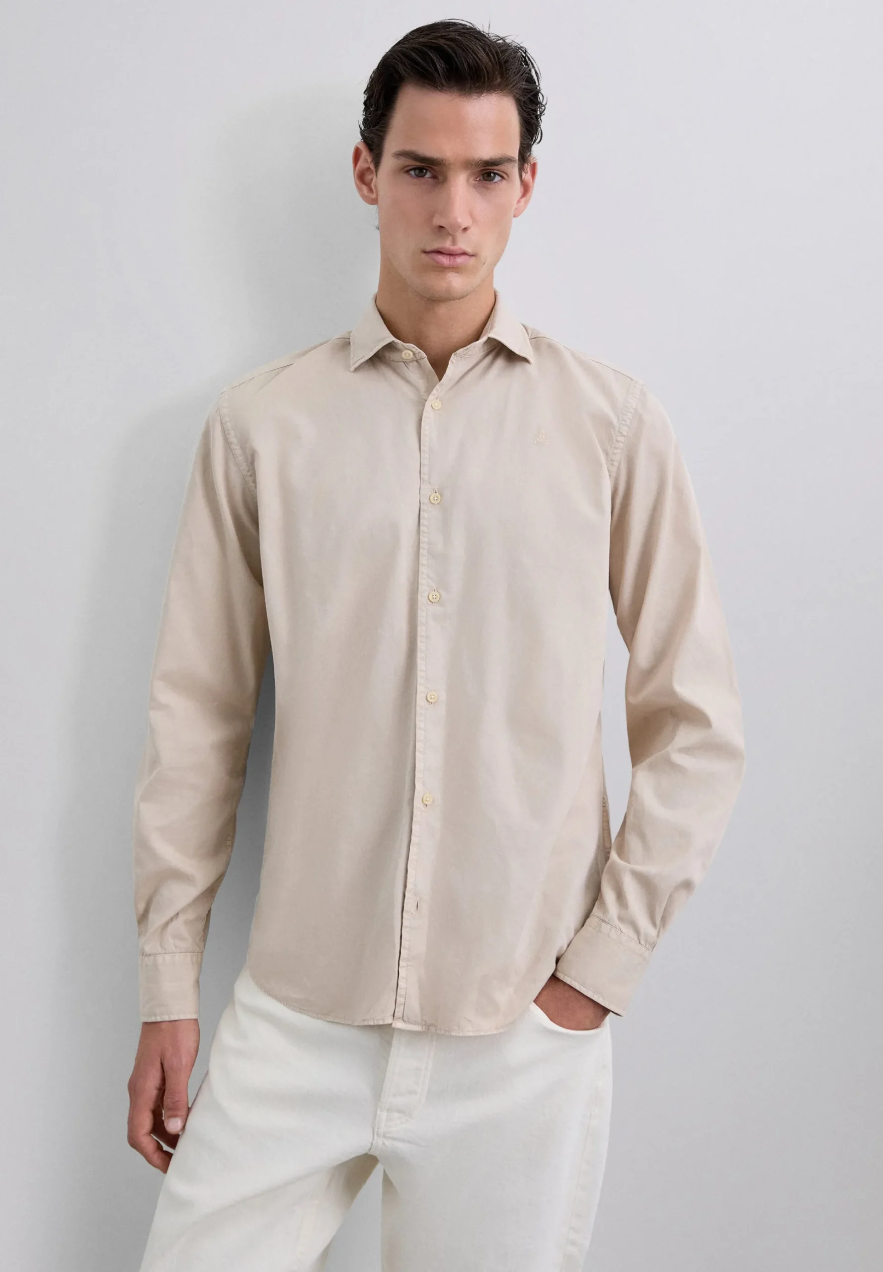 CAMISA REGULAR FIT BORDADA