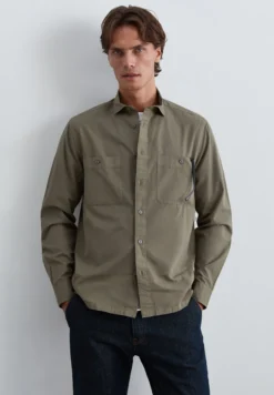 CAMISA RELAXED FIT BOLSILLOS