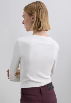 CAMISETA ABERTURA FRUNCES