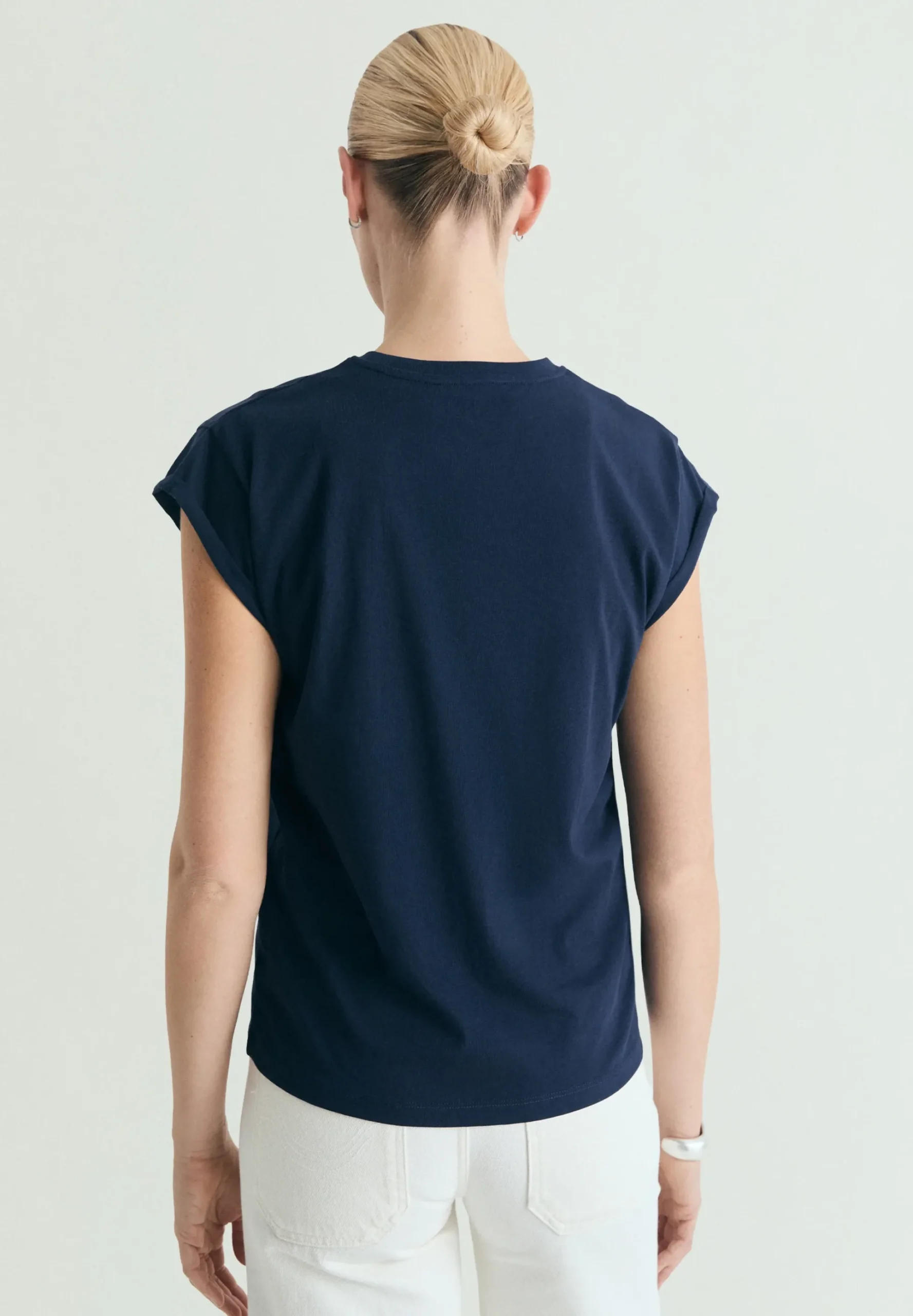 CAMISETA CALAVERA BORDADA