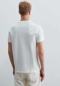 CAMISETA CALAVERA CONTRASTE