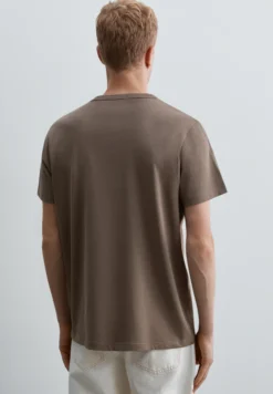CAMISETA CALAVERA CONTRASTE