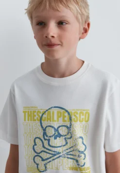 CAMISETA ESTAMPADA DETALLE TRASERO