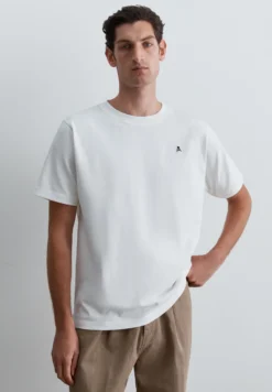 CAMISETA ESTAMPADA FINISH LINE