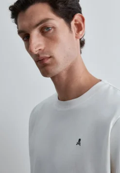 CAMISETA ESTAMPADA FINISH LINE