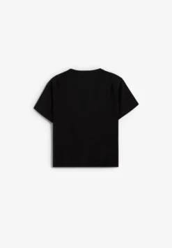 CAMISETA HOMBRERAS DETALLE BORDADO