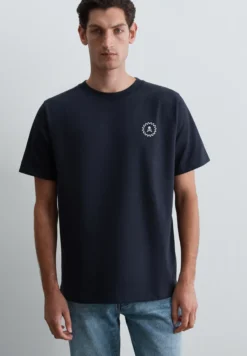 CAMISETA LOGO TRASERO ESTAMPADO