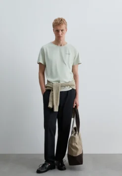 CAMISETA PRINT SAINT BLEU