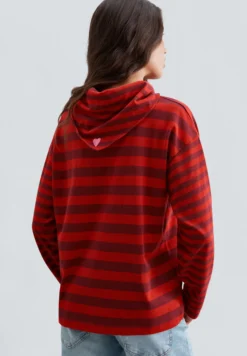 CAMISETA RAYAS DETALLE CUELLO