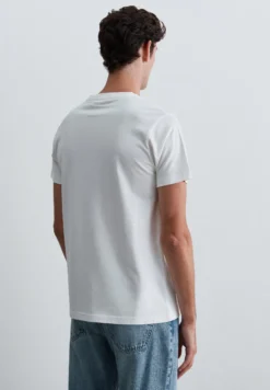 CAMISETA REGULAR FIT BORDADO