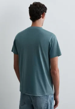 CAMISETA REGULAR FIT BORDADO